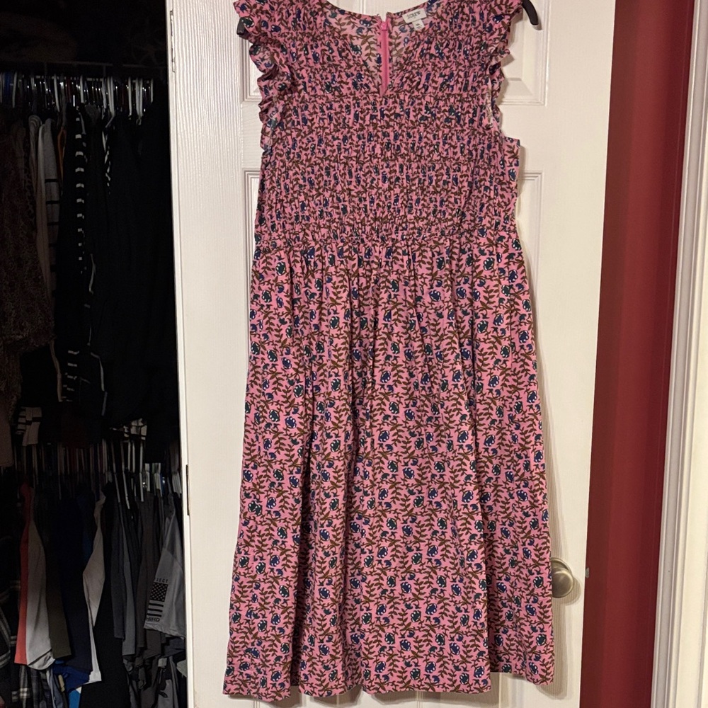 J. Crew Adorable Pink and Blue smocked top ruffled arm edge Dress size xl